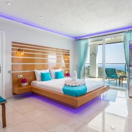 With Private Pool - 3115 Apartment