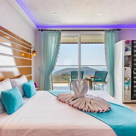 Apartment With Private Pool - 3115