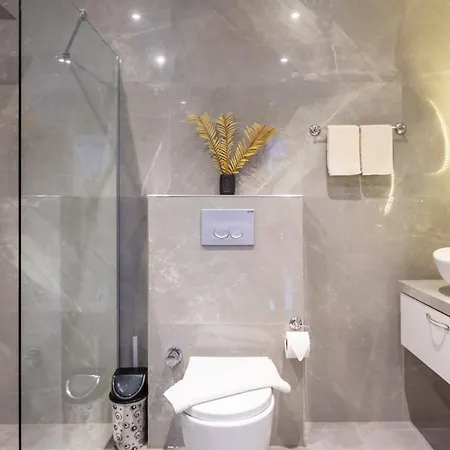 With Private Pool - 3115 Apartment *