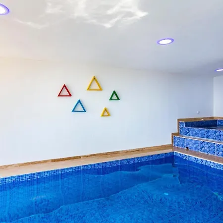 Apartmán With Private Pool - 3115 *