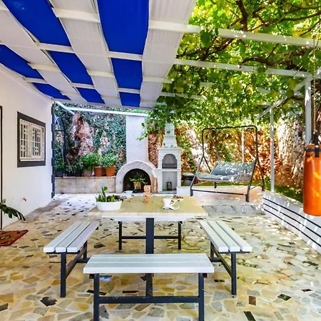 With Private Pool - 3115 *