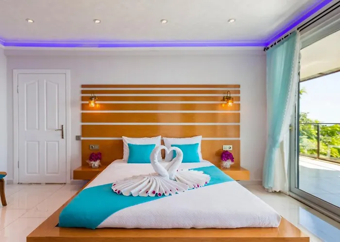 With Private Pool - 3115