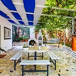 With Private Pool - 3115 *